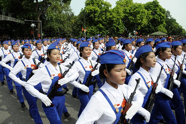 Cận cảnh những 'bông hồng thép' bảo vệ nhà máy, xí nghiệp ảnh 9