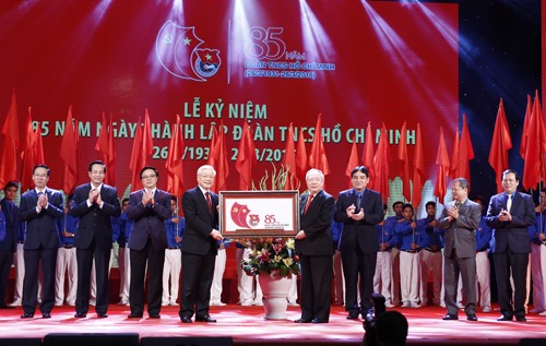 10 sự kiện, hoạt động công tác Đoàn và phong trào TTN tiêu biểu năm 2016 ảnh 2