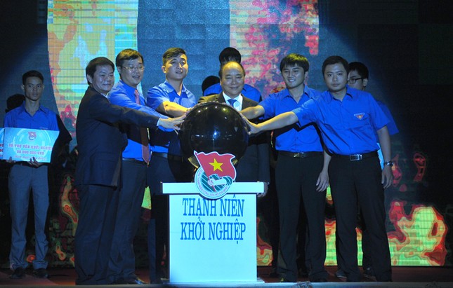 10 sự kiện, hoạt động công tác Đoàn và phong trào TTN tiêu biểu năm 2016 ảnh 9