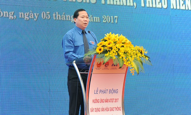 T.Ư Đoàn phát động hưởng ứng Năm An toàn giao thông 2017 ảnh 2