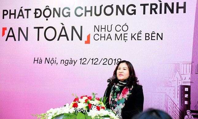 Tặng 3.000 bộ sản phẩm ứng dụng công nghệ bảo vệ trẻ em ảnh 1