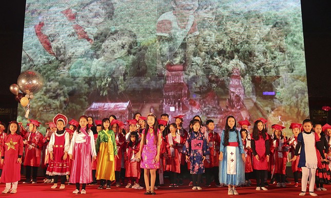 20 thí sinh đạt trạng nguyên tiếng Anh toàn quốc 2018 ảnh 1