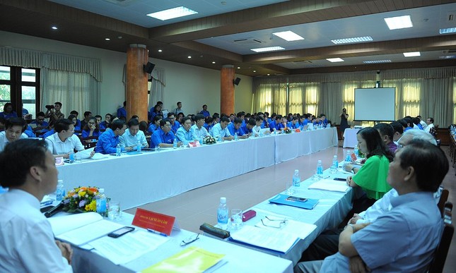 Khai mạc Hội thảo bồi dưỡng thế hệ cách mạng cho đời sau theo Di chúc Bác Hồ ảnh 1