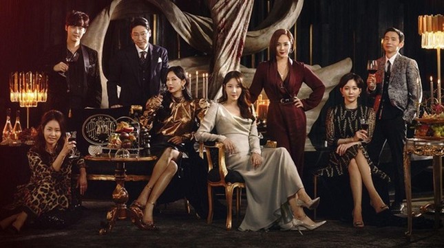 “Penthouse” mùa 2 chính thức phát sóng 19/2; Nạn nhân “Burning Sun” gọi tên Hyoyeon (SNSD) ảnh 1