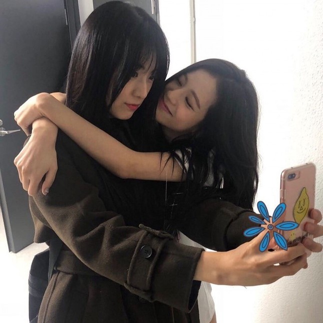 Jisoo (Black Pink), Sunmi, Dương Mịch, Tống Uy Long, Tiêu Chiến hóa “nam thần, tiên nữ” là đều nhờ chung điểm này! ảnh 1