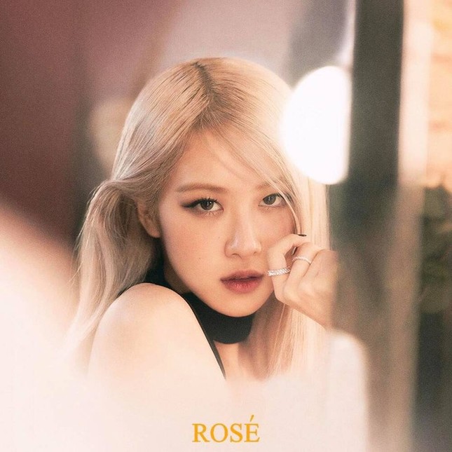 Rosé phá kỷ lục của PSY nhận “Nghệ sĩ solo có MV nhiều lượt xem nhất sau 24h phát hành“ ảnh 1