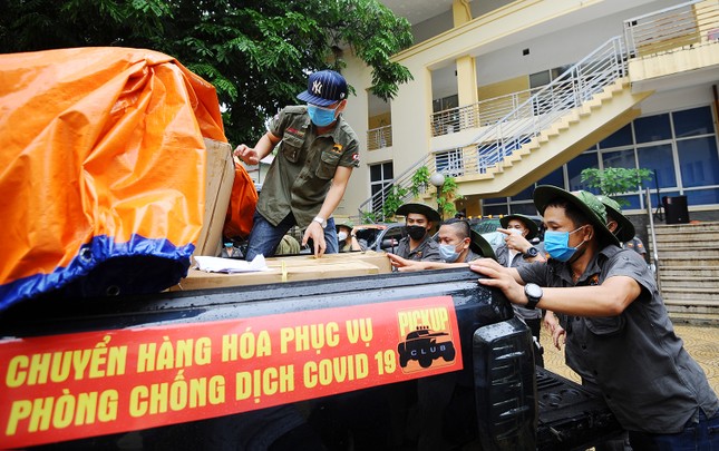 Hỗ trợ trang thiết bị y tế, nhu yếu phẩm gửi tặng thanh thiếu nhi Đà Nẵng ảnh 3