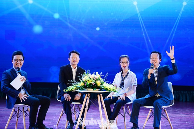 Ứng dụng hướng nghiệp miễn phí tích hợp hơn 300 ngành nghề ảnh 2