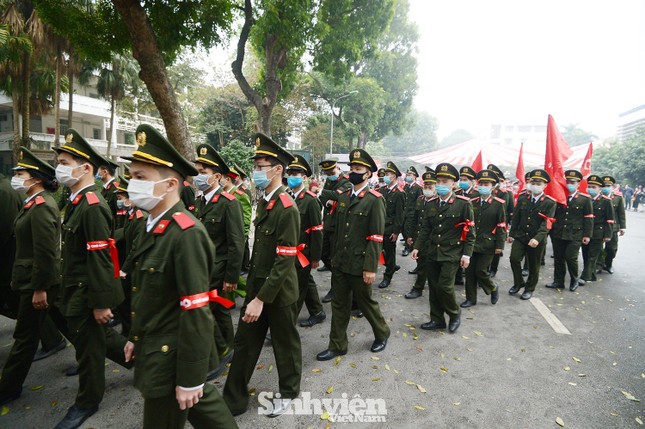 Hàng ngàn sinh viên diễu hành hưởng ứng “Chủ Nhật Đỏ" 2021 ảnh 6