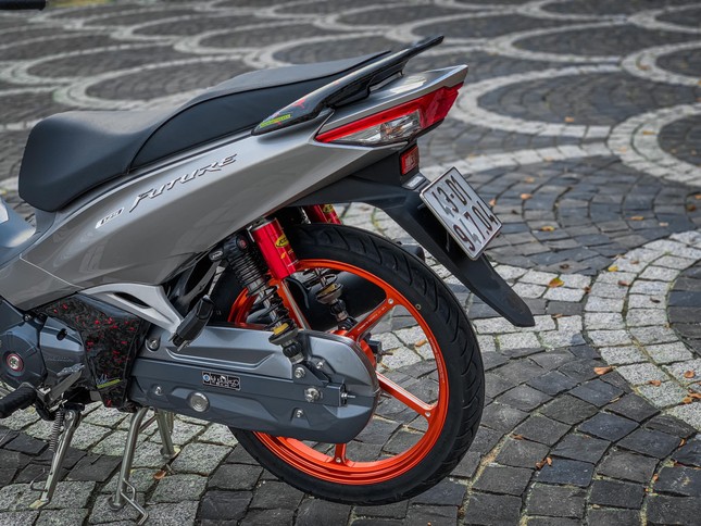 Honda Future 125 gắn loạt đồ chơi 'xịn' tại Đà Nẵng ảnh 3