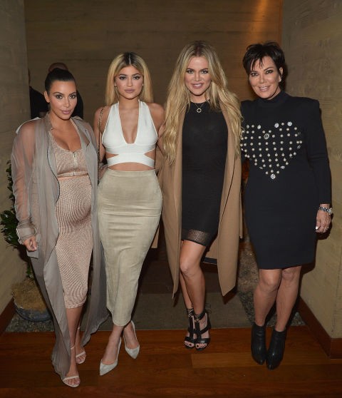 'Bầu bí' nhưng vẫn gợi cảm như Kim Kardashian ảnh 10