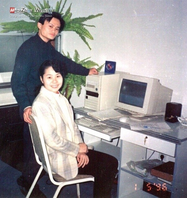 Chân dung hậu phương vững chắc của tỷ phú Jack Ma ảnh 1