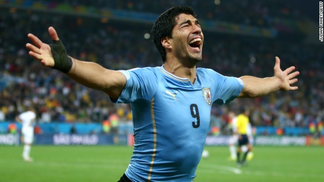 Luis Suarez lại cắn người: Vì anh là ‘ác thú’ ảnh 1