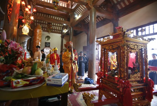 Độc đáo Lễ Hội Lồng Tông ảnh 1