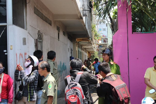 Chập điện gây cháy ở TPHCM ảnh 2