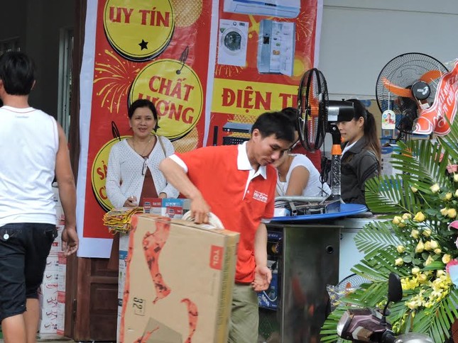 Thủ tướng bật cầu dao đóng điện cáp ngầm cho đảo Lý Sơn ảnh 1