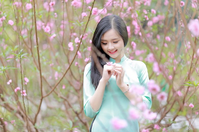 Nữ sinh Việt Nam ấn tượng khoe nụ cười tỏa nắng ảnh 8