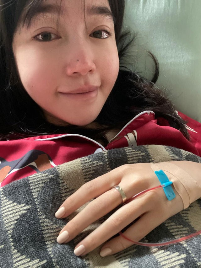 Elly Trần bất ngờ tiết lộ cuộc sống hiện tại cô đơn, trầm cảm, giảm 10kg ảnh 1