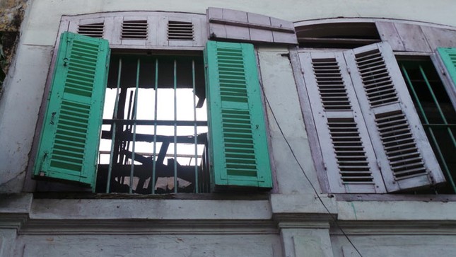 Sập mái nhà, nhiều hộ dân tháo chạy giữa đêm khuya ảnh 3