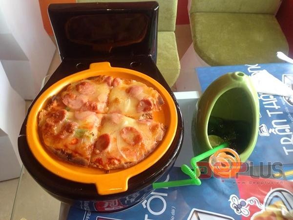Nhà hàng “bệ xí” đầu tiên ở Hà Nội ảnh 4