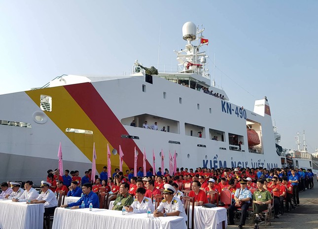 Xuất quân hành trình 'Tuổi trẻ vì biển đảo quê hương 2017' ảnh 3