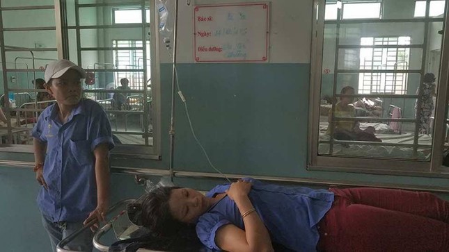 Hàng chục công nhân nhập viện nghi hít phải khí độc ảnh 4