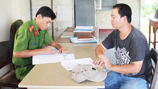 Nhóm phóng viên bị hành hung khi đang tác nghiệp ở Long An ảnh 1