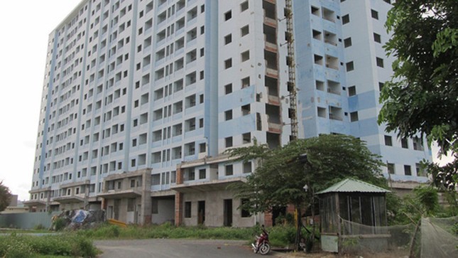 Hàng loạt dự án 'khủng' ở TPHCM bị siết nợ ảnh 1