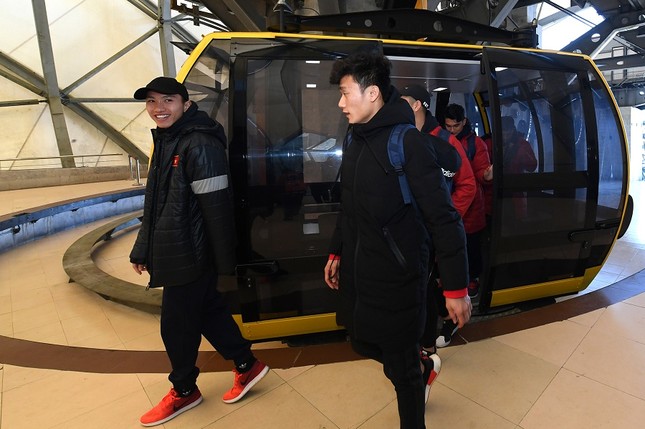 U23 Việt Nam thượng cờ trên đỉnh Fansipan ảnh 3