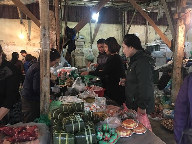 Đồ cúng ông Công, ông Táo ở chợ Hà Nội đồng loạt tăng giá ảnh 4