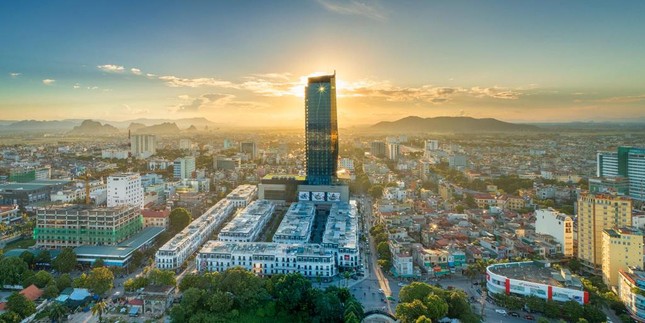 Tỉnh thành nào sau đây có nhiều huyện nhất?