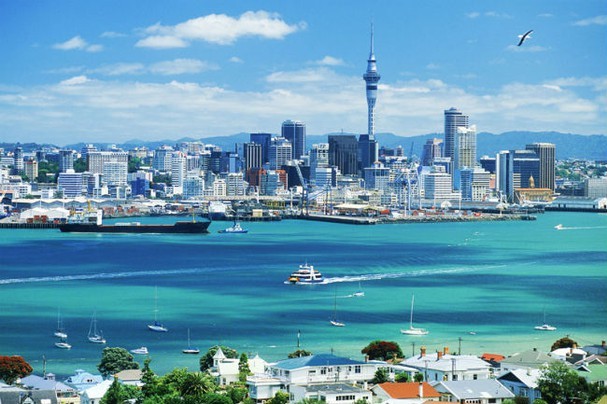 Thành phố nào đông dân nhất nhưng không phải thủ đô của New Zealand?