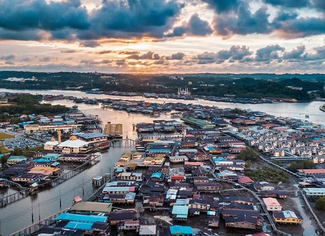 Nguồn tài nguyên chủ yếu của Brunei?