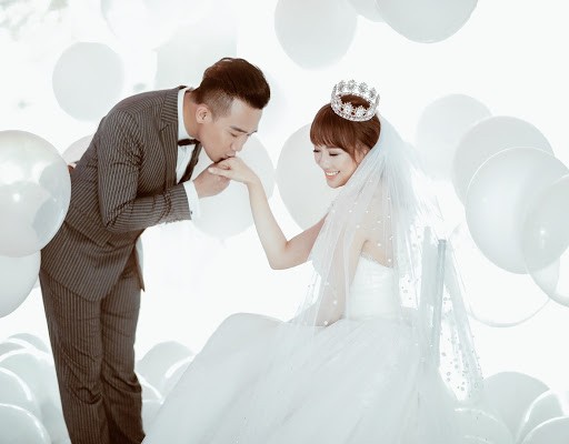 Những khoảnh khắc 'tình bể bình' của cặp đôi từng gây tranh cãi nhất showbiz Việt ảnh 6