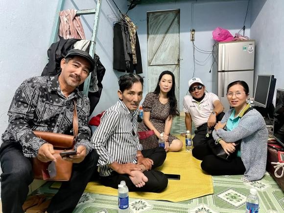 Hình ảnh mới nhất của Thương Tín sau đột quỵ và thông tin về sử dụng số tiền hỗ trợ ảnh 3