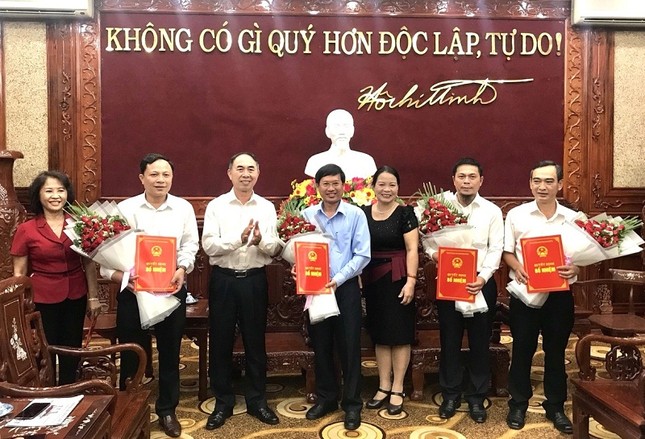 Điều động, bổ nhiệm nhân sự 6 tỉnh ảnh 4