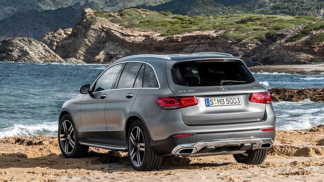 Mercedes-Benz GLC 2020 lộ diện với động cơ mới và nhiều công nghệ hơn ảnh 2