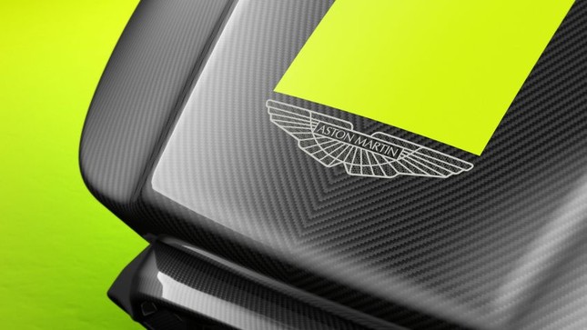Aston Martin giới thiệu ghế đua xe ảo giá 1,73 tỷ đồng ảnh 8
