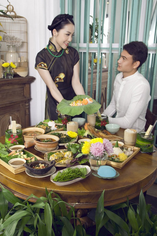 Linh Nga tập làm người mẹ đảm đang ảnh 6