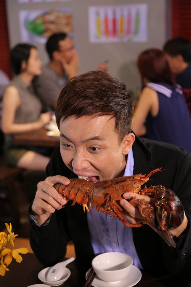Trấn Thành hẹn hò hoa hậu Thu Hoài ăn tối lãng mạn ảnh 7