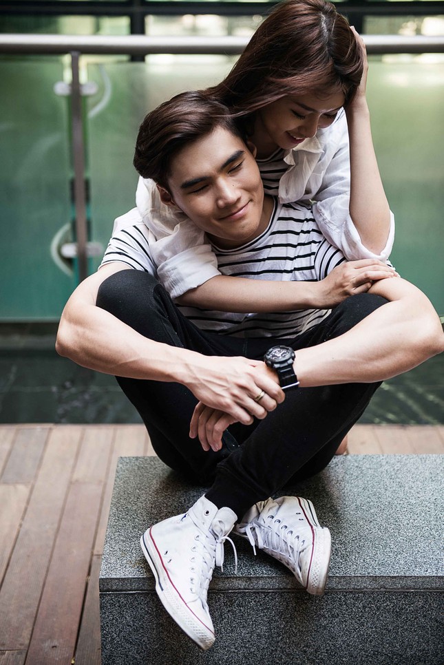 Quán quân Next Top và bạn gái ngọt ngào với thời trang đôi ảnh 2