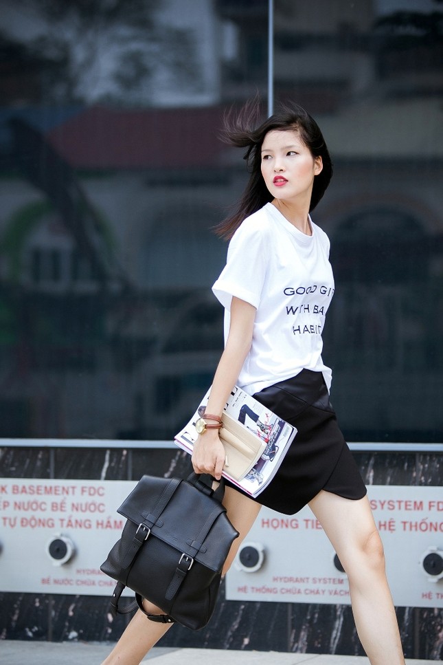 'Gái quê' Chà Mi lạnh lùng, sành điệu trên phố ảnh 3