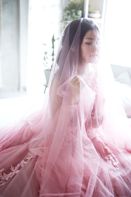 Hương Tràm diện váy cưới, hóa cô dâu xinh đẹp ảnh 6