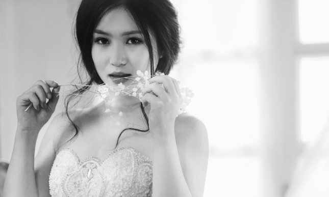 Hương Tràm diện váy cưới, hóa cô dâu xinh đẹp ảnh 11