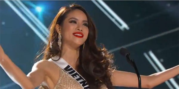 Phạm Hương lộng lẫy, tự tin ở bán kết Miss Universe ảnh 1