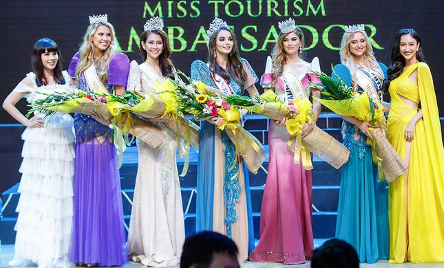 Liên Phương bất ngờ giành ngôi Á hậu 1 Miss Eco Tourism 2017 ảnh 8