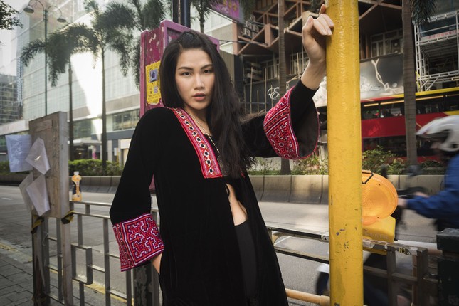 Người đẹp thân thiện của Hoa hậu Hoàn vũ nói về gạ tình trong nghề mẫu ảnh 2