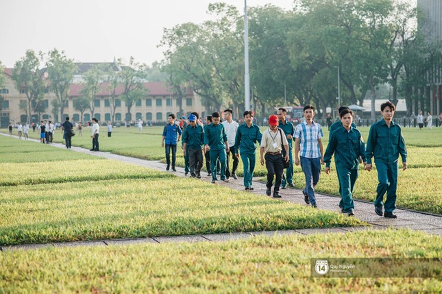 Tâm sự của chiến sĩ trong đội trực gác Lăng Bác ảnh 17