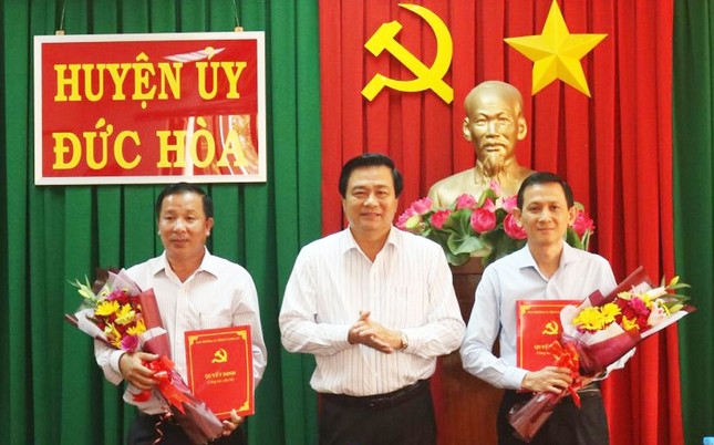 Điều động, bổ nhiệm nhân sự 10 địa phương ảnh 2