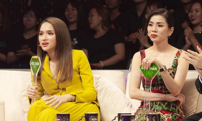 Lệ Quyên, Hương Giang Idol tranh cãi trên sóng truyền hình về 'người thứ ba' ảnh 4